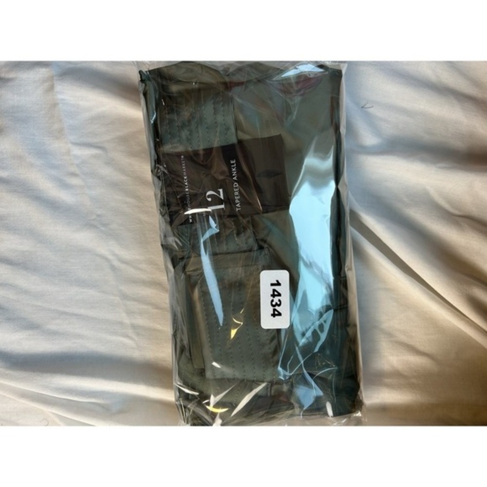 White House Black Market Woman's Green Dress Pants w Belt Size 12R #1434 - Picture 16 of 16